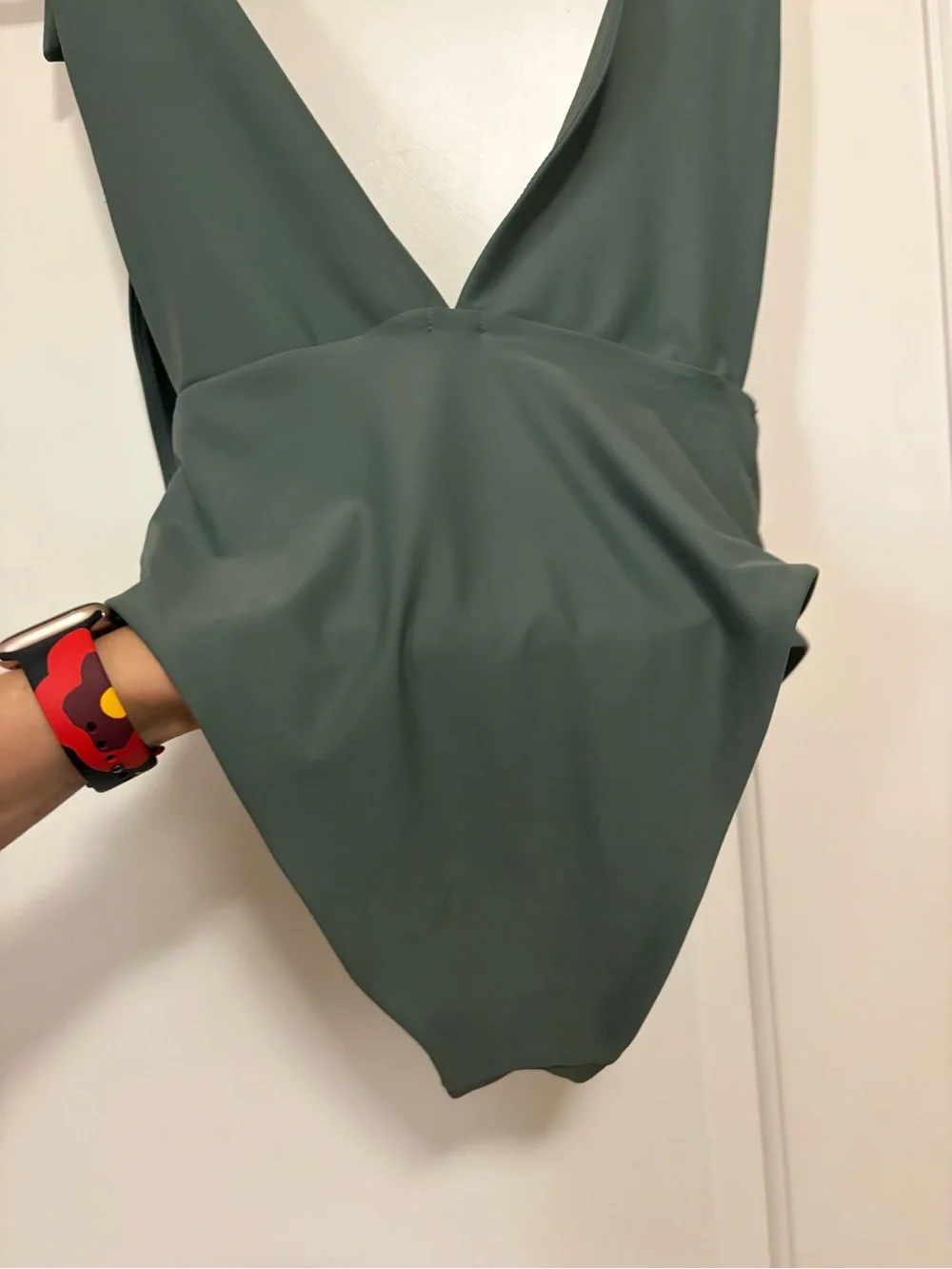 aerie deep front